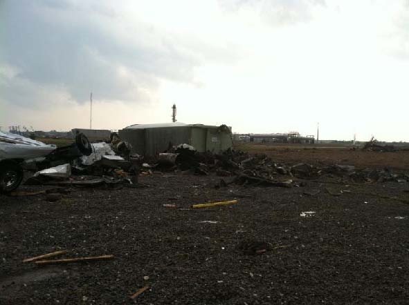 Tornado_Hits_Rig2