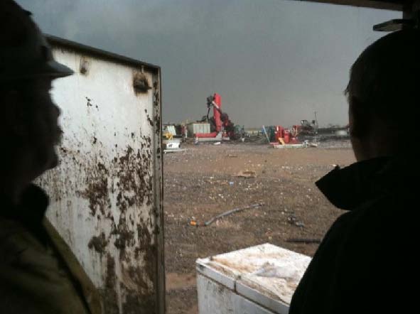 Tornado_Hits_Rig3