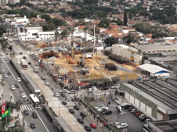 DSMS crane2