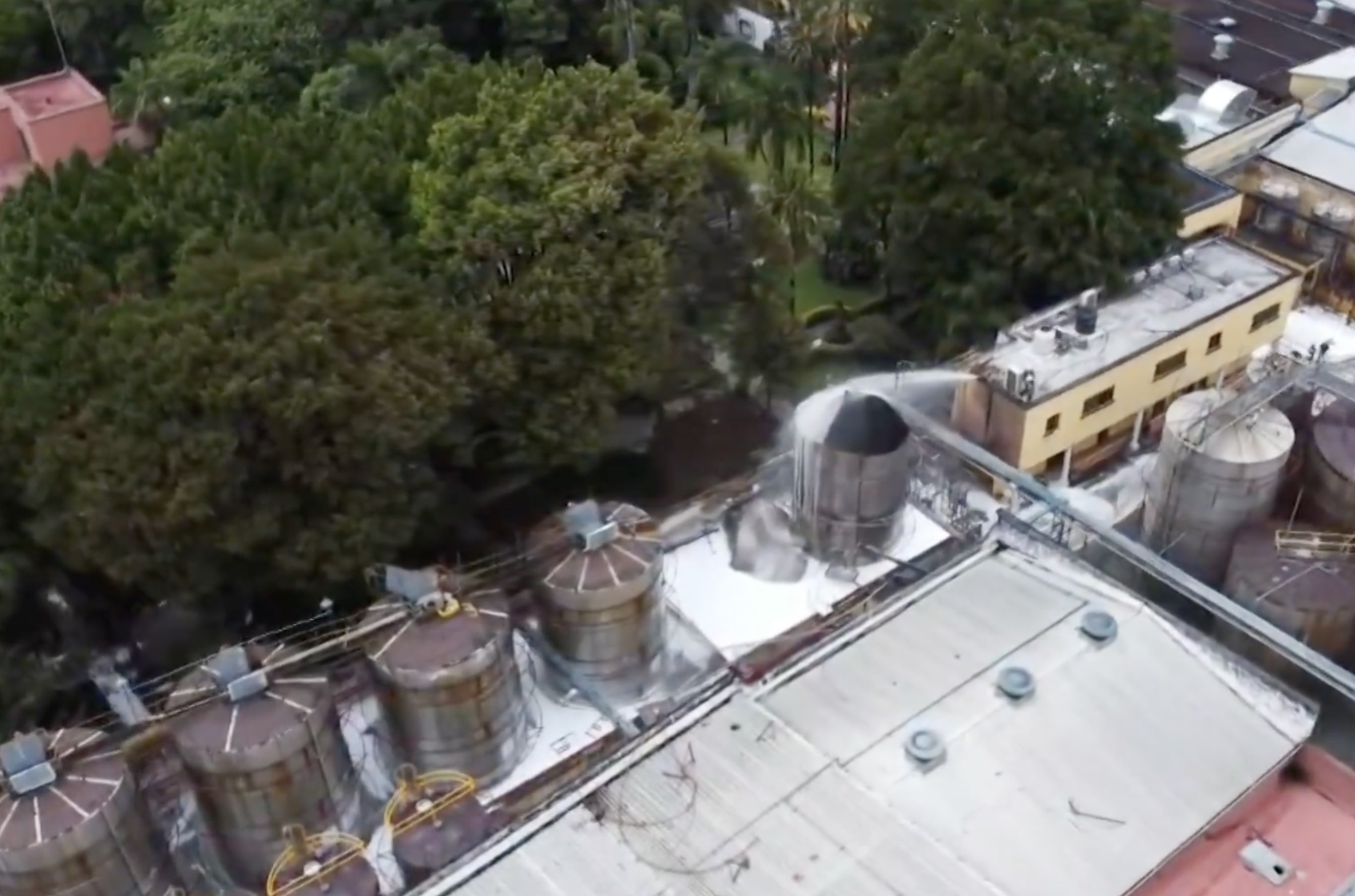 Tank Pad foaming tanks