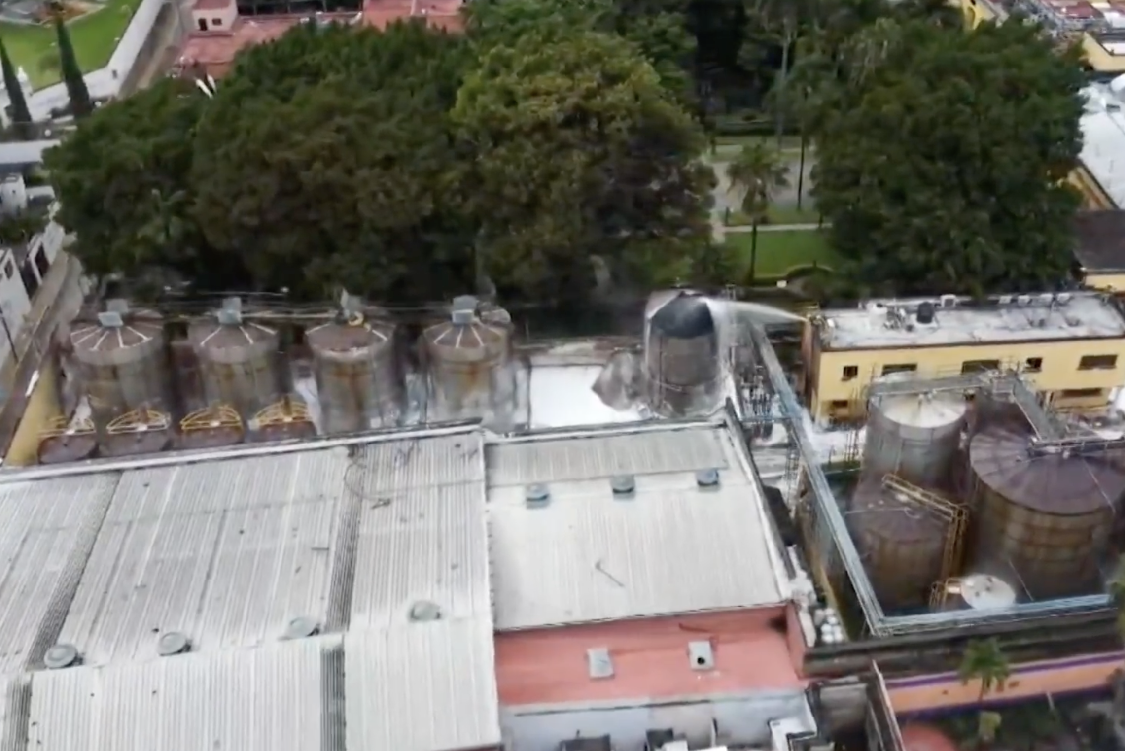 Tank Pad foaming tanks 2