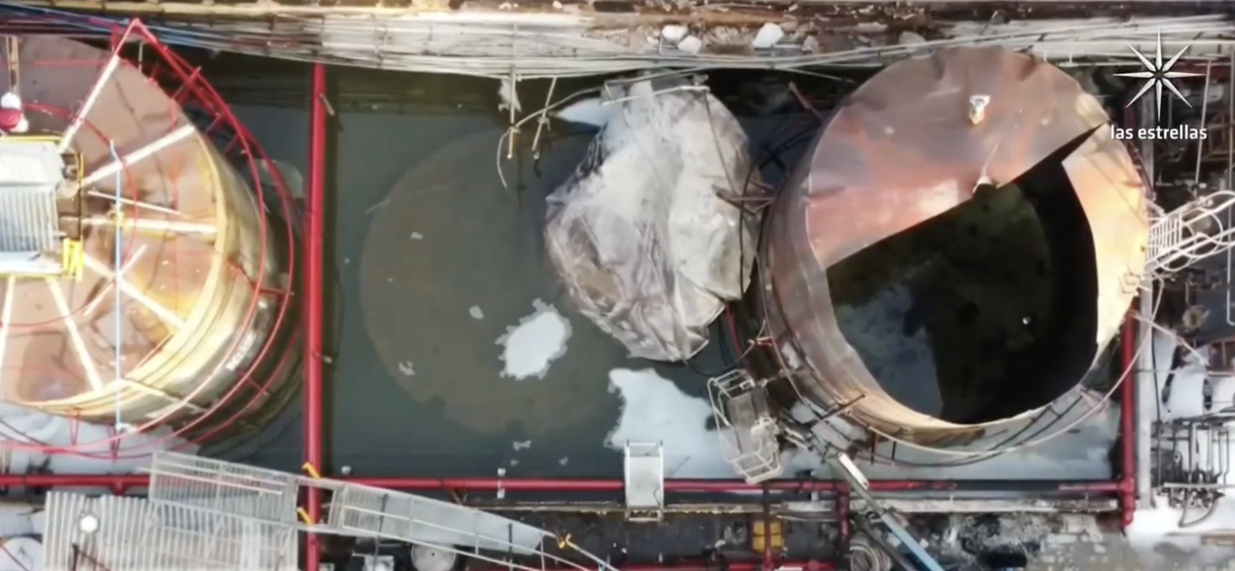 Tank Pad with neighboring tank roof damage