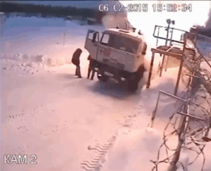 Splash Filling DOT Tanker with Toluene in winter time