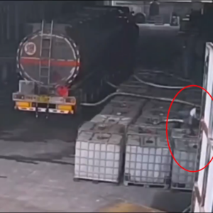 Splash Filling Plastic Totes (IBC) from Tanker